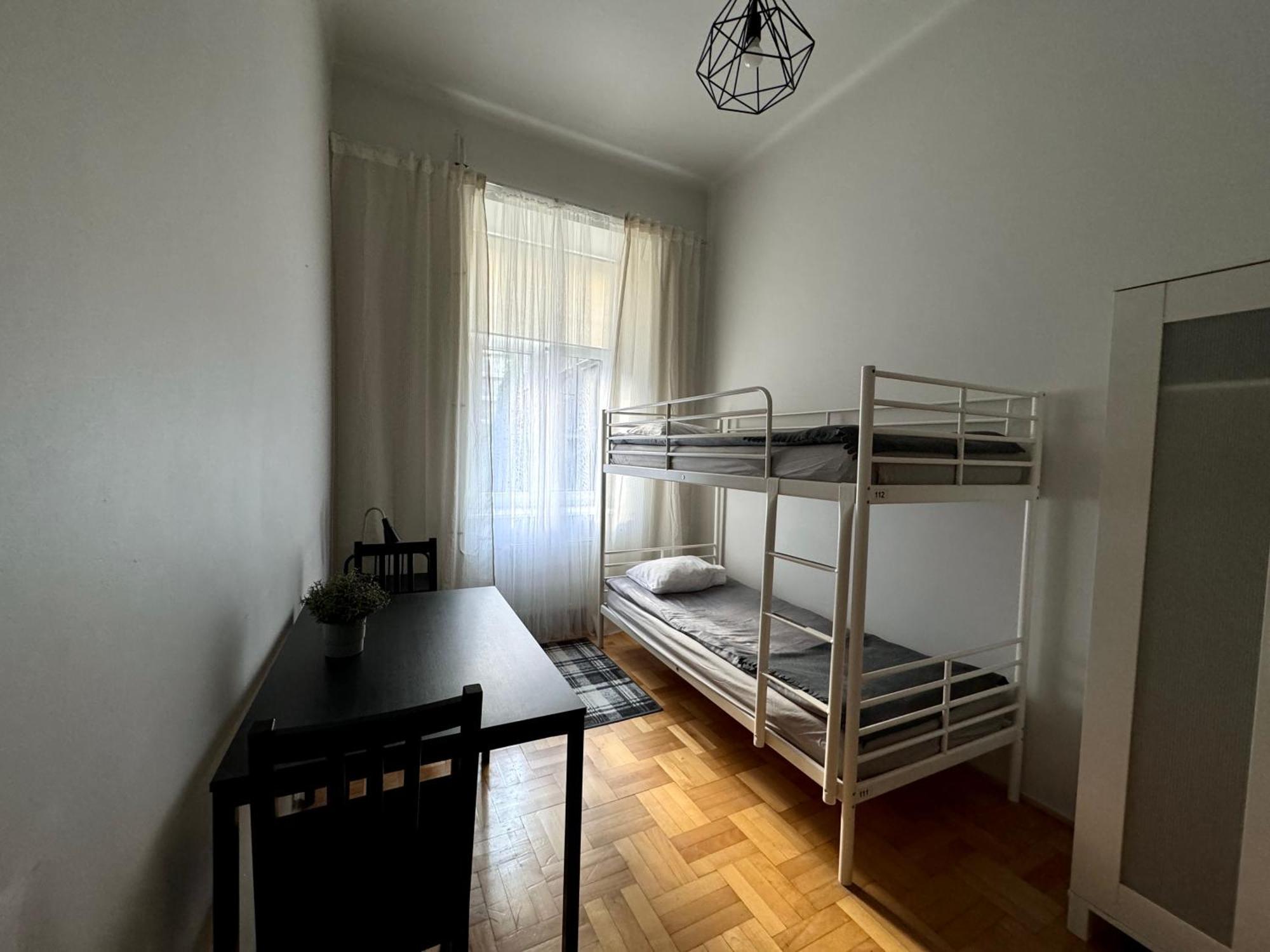 Cent Hostel Люблин Екстериор снимка