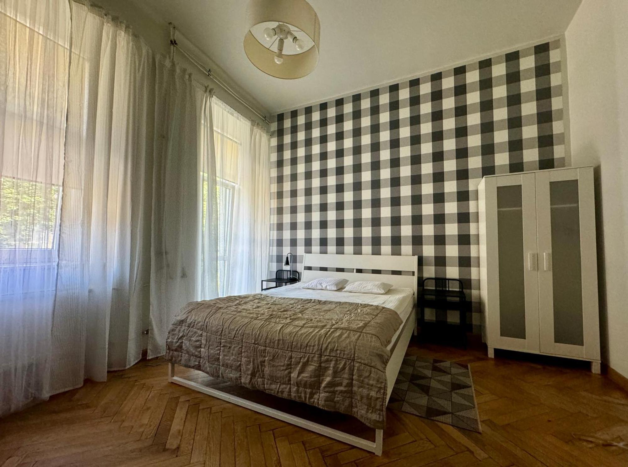 Cent Hostel Люблин Екстериор снимка