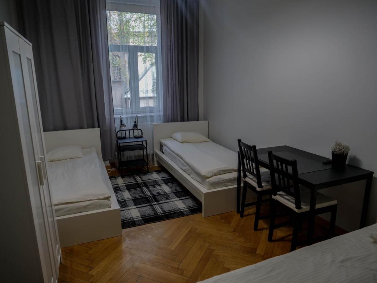 Cent Hostel Люблин Екстериор снимка