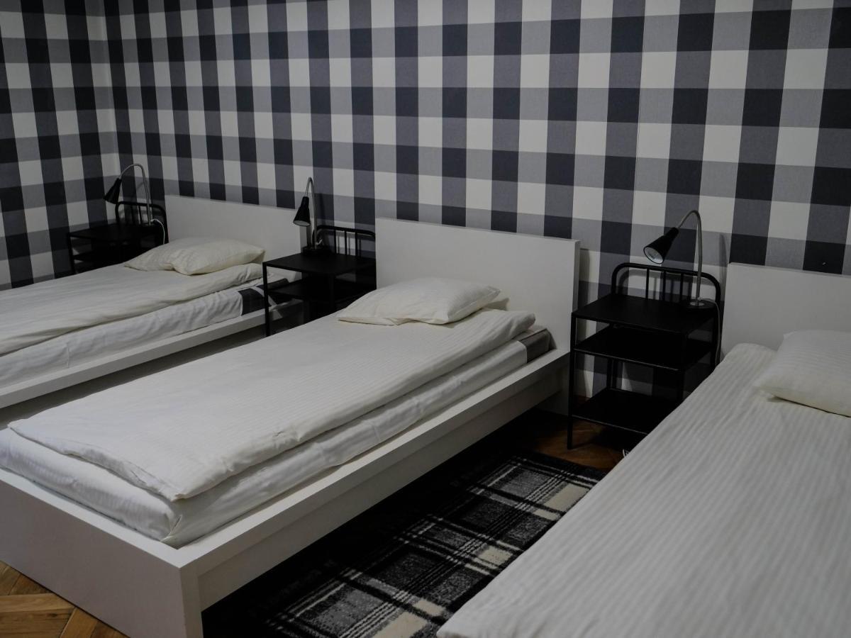 Cent Hostel Люблин Екстериор снимка
